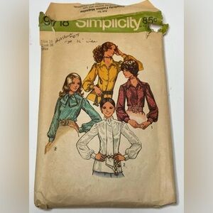 9718 Vintage Simplicity Sewing Pattern Blouses Size 16 USA Print 1971